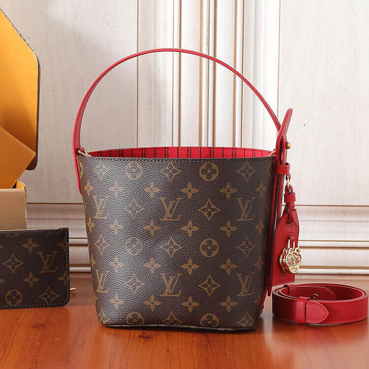 Replica LV All In BB M28317 (4)